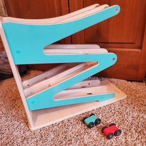 Lovevery race and chase car ramp